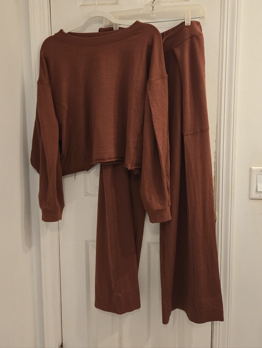 The Greii Womens Pant and Top Set Large